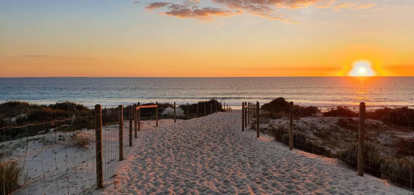Sandcastles At The Beach Outstanding Location! بيرث المظهر الخارجي الصورة